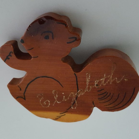 Vintage Squirrel Brooch Pin "Elizabeth" *AS IS* - Picture 5 of 11